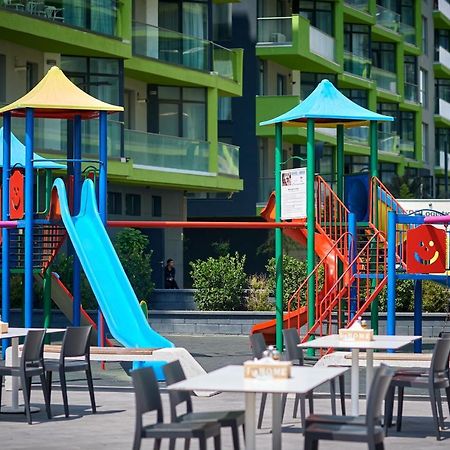 Rainbow Sea View Apartment Spa N Pool Resort - Parking Mamaia Exteriér fotografie